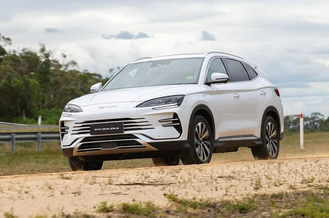 So sánh BYD Sealion 6 vs Toyota RAV4 Hybrid vs Honda CR-V Hybrid – SUV hybrid nào đáng mua nhất?
